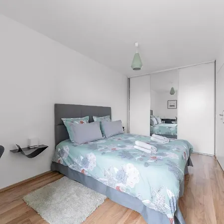 Design La Petite Europe - Ideal Curistes