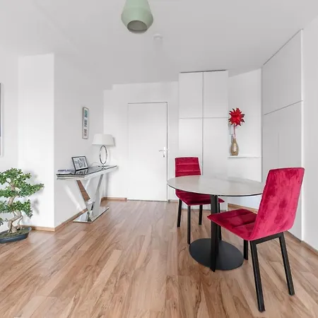 Design La Petite Europe - Ideal Curistes Vichy