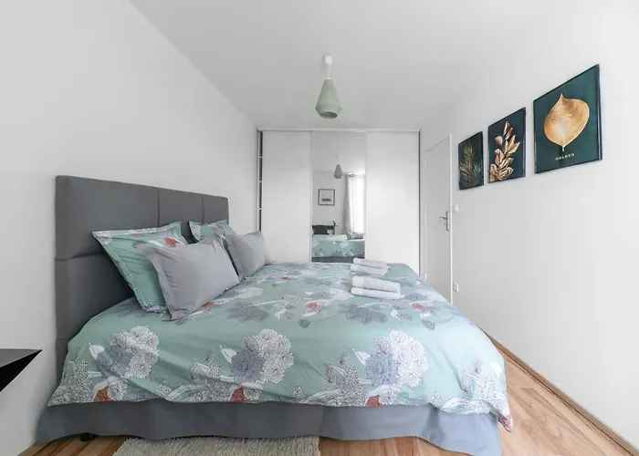 Design La Petite Europe - Ideal Curistes * Виши