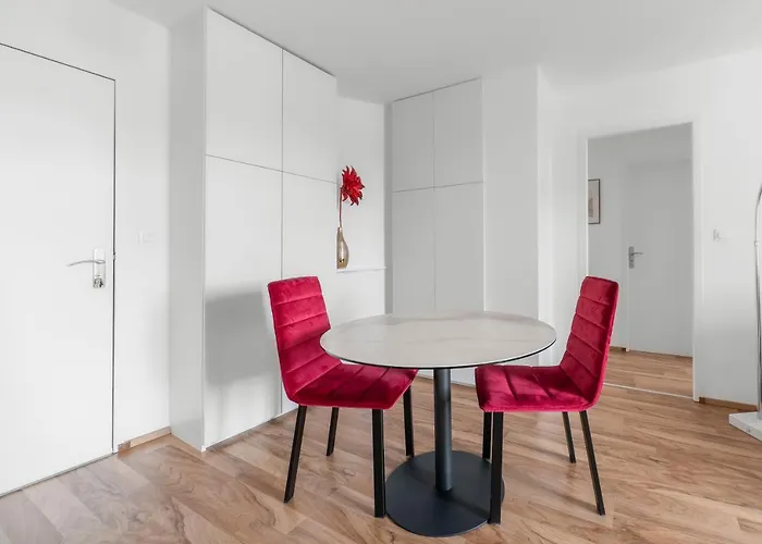 Design La Petite Europe - Ideal Curistes Апартаменты