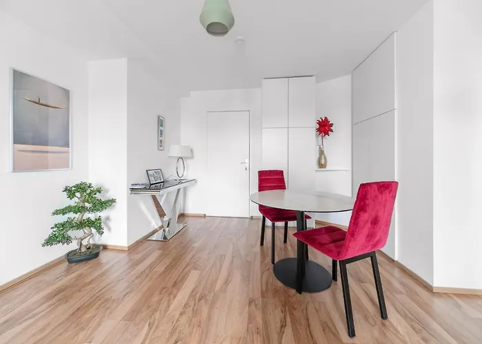 Design La Petite Europe - Ideal Curistes Виши