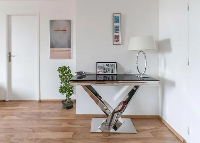 Design La Petite Europe - Ideal Curistes Апартаменты *