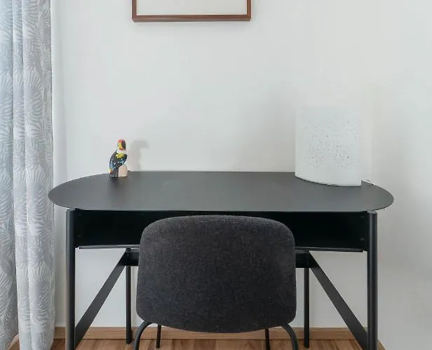 Design La Petite Europe - Ideal Curistes Виши