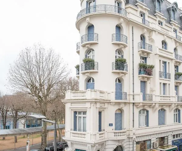 Design La Petite Europe - Ideal Curistes Апартаменты *